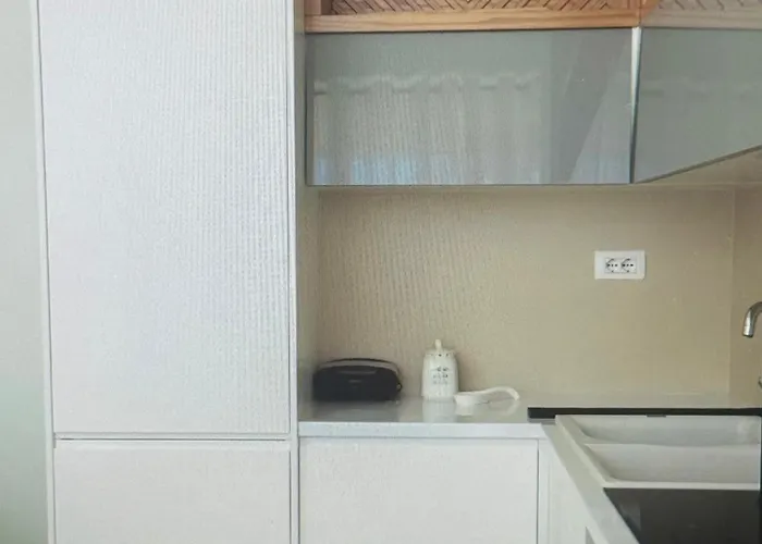 Coast Sea View Apartment *
